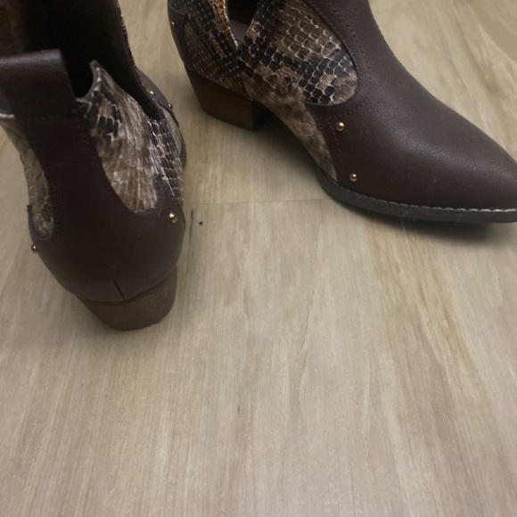 Snakeskin fun cowboy boots - Picture 3 of 4